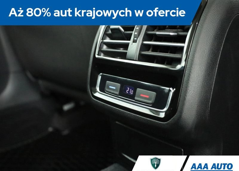 Volkswagen Passat cena 69000 przebieg: 141876, rok produkcji 2018 z Skępe małe 232